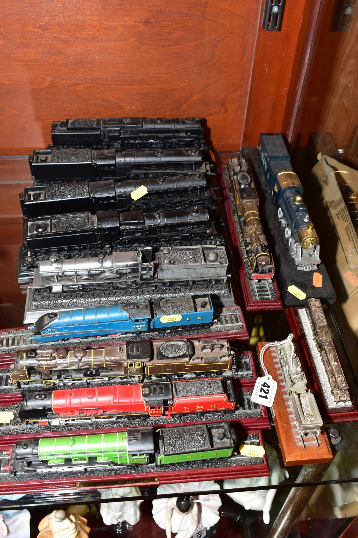 A GROUP OF THIRTEEN ORNAMENTAL MODELS OF TRAINS AND TENDERS, including four 'Classique' 5080 - Image 2 of 3