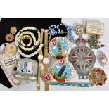 A BOX CONTAINING A SELECTION OF ITEMS, to include ladies accurist quartz and rotary quartz