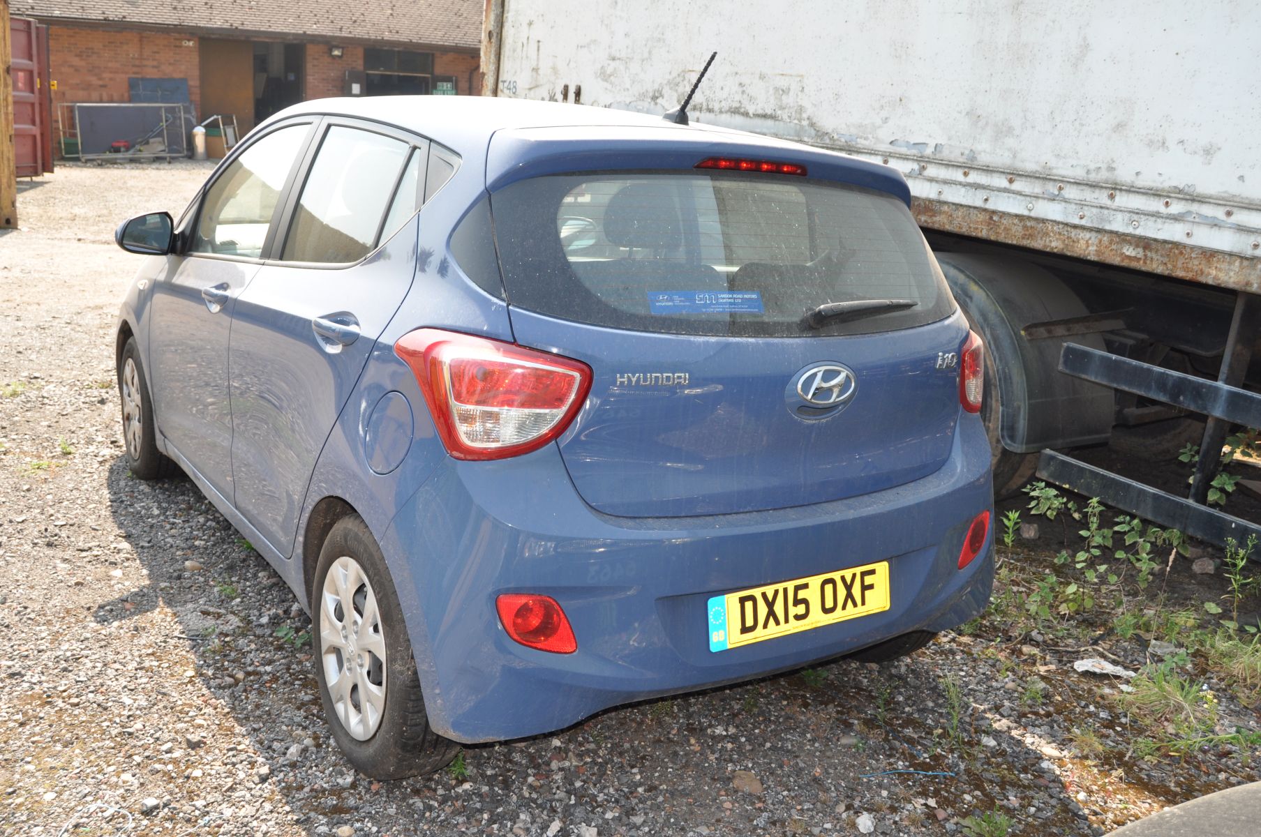 A 2015 HYUNDIA i10 SE FIVE DOOR CAR, in morning blue, Registration DX15 0XF, 998c petrol engine, 5 - Image 3 of 7