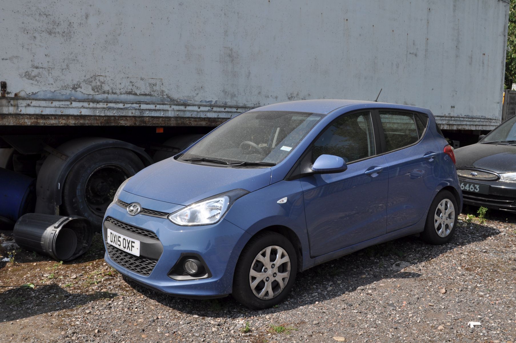 A 2015 HYUNDIA i10 SE FIVE DOOR CAR, in morning blue, Registration DX15 0XF, 998c petrol engine, 5