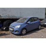 A 2015 HYUNDIA i10 SE FIVE DOOR CAR, in morning blue, Registration DX15 0XF, 998c petrol engine, 5