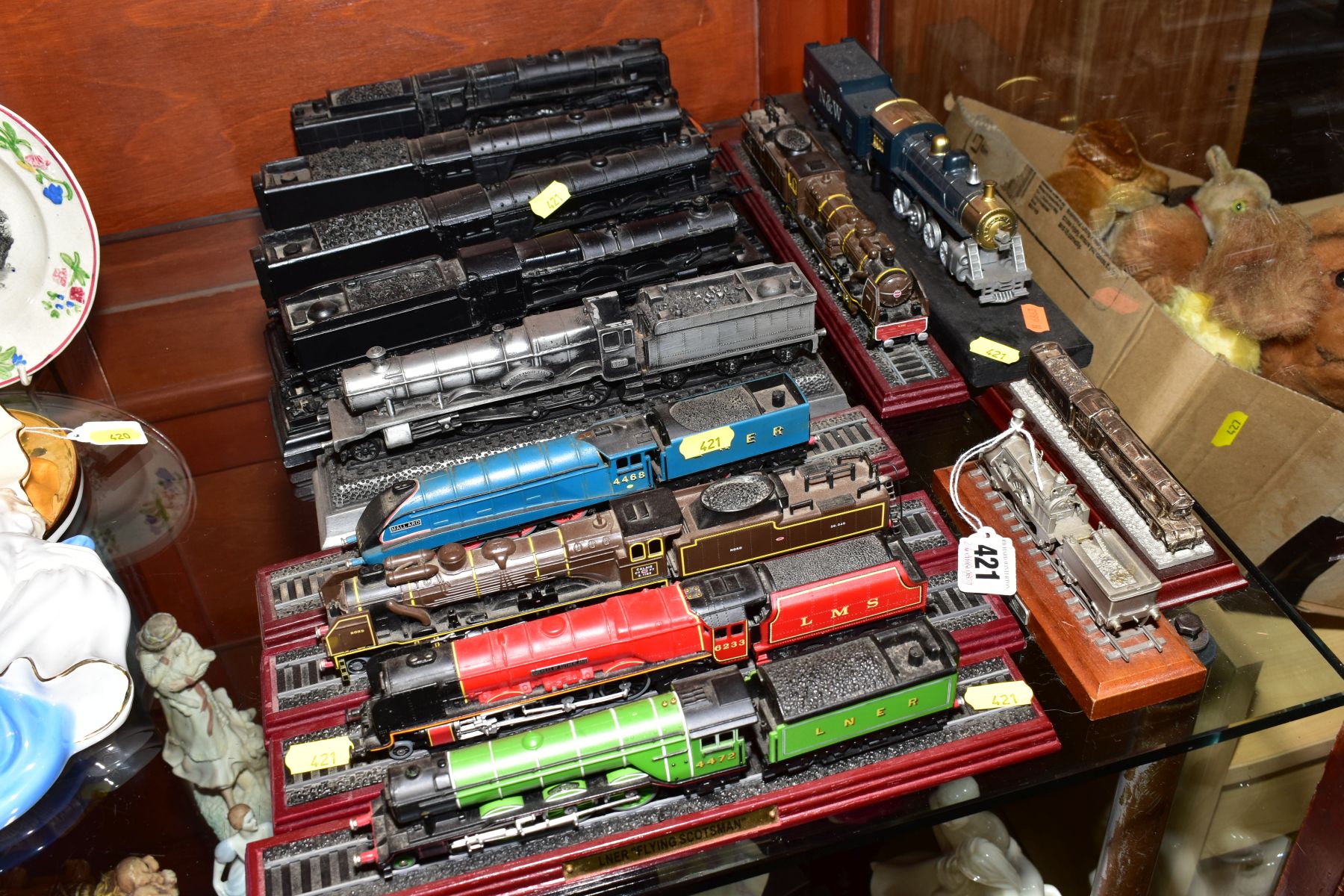 A GROUP OF THIRTEEN ORNAMENTAL MODELS OF TRAINS AND TENDERS, including four 'Classique' 5080