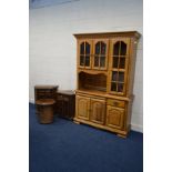AN AMERICAN OAK TWO DOOR HALL UNIT with a single drawer, a matching corner unit and a similar