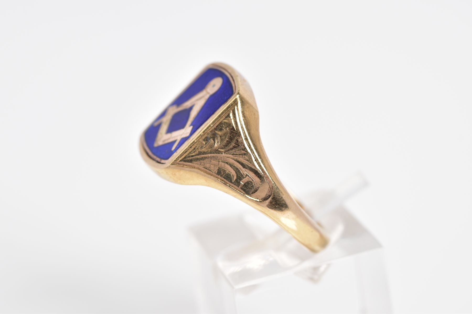 A 9CT GOLD MASONIC SIGNET RING, the curved rectangle panel features a blue enamel Masonic emblem, - Image 2 of 3