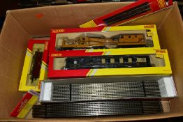 A QUANTITY OF BOXED AND UNBOXED HORNBY RAILWAYS 00 GAUGE ROLLING STOCK AND TRACK, to include