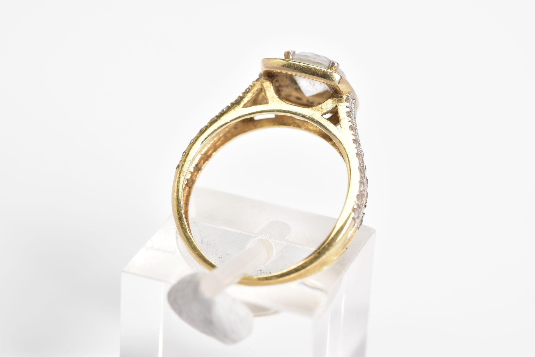 A 9CT GOLD CUBIC ZIRCONIA SET RING, designed with a raised central square panel set with a - Image 3 of 3