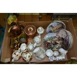 A BOX OF CERAMICS, to include Royal Worcester for Danbury Mint Collectors cabinet plates, '
