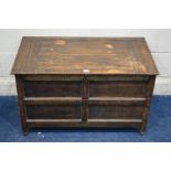 AN EARLY TO MID 20TH CENTURY PANELLED OAK BLANKET CHEST with a later internal tray, width 88cm x