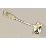 AN EARLY 19TH CENTURY SCOTTISH PROVINICIAL SILVER FIDDLE PATTERN SAUCE LADLE, engraved initial,