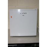 A LEC R50052W MINI FRIDGE (temp 5c PAT pass)