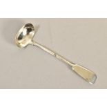 AN EARLY 19TH CENTURY SCOTTISH PROVINCIAL SILVER FIDDLE PATTERN SAUCE LADLE, engraved initial,