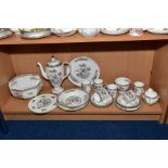 A WEDGWOOD 'KUTANI CRANE' PATTERN FIFTEEN PIECE COFFEE SET AND OTHER 'KUTANI CRANE' ITEMS, including