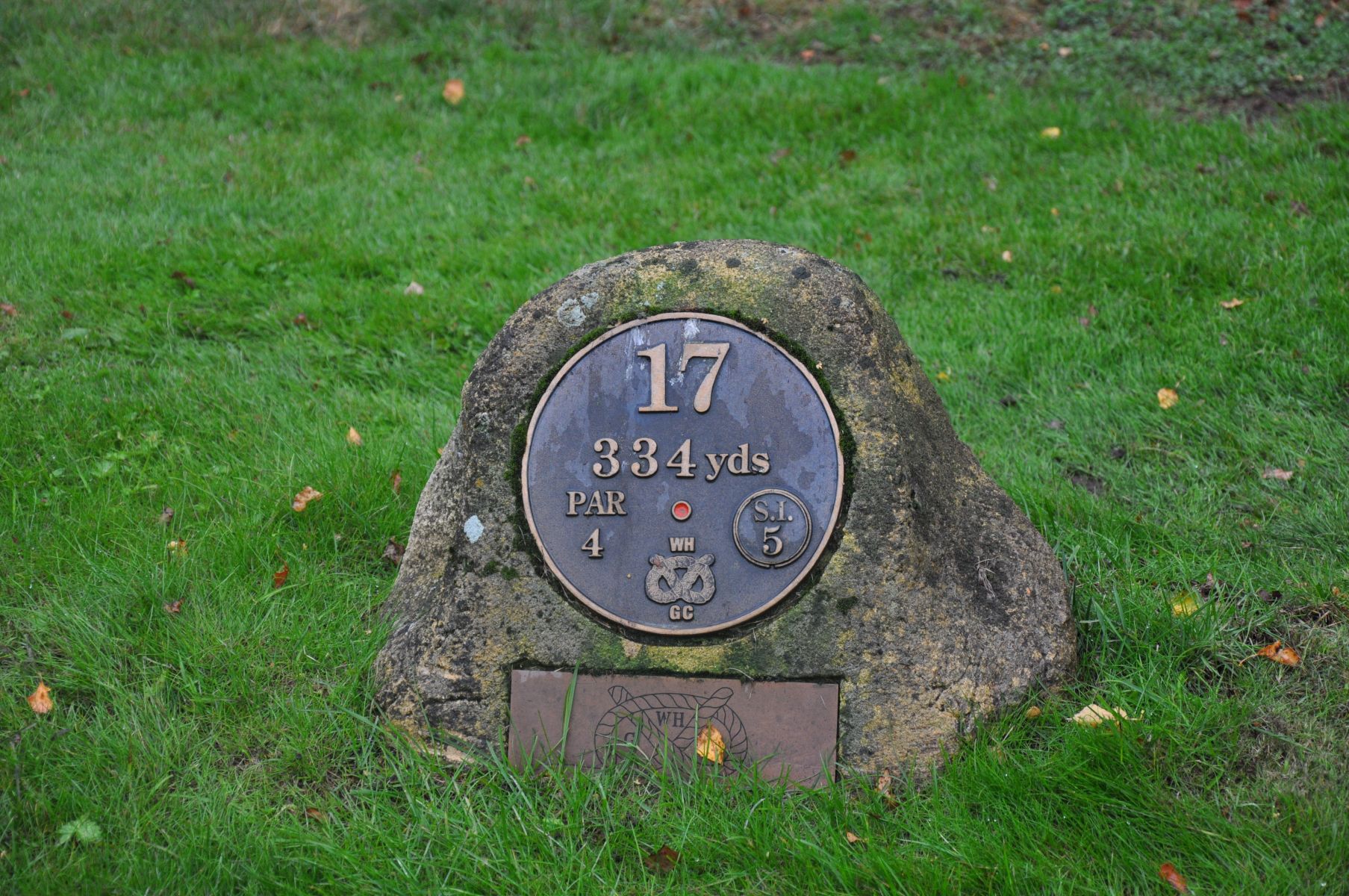 THE RED TEE MARKER FOR HOLE SEVENTEEN