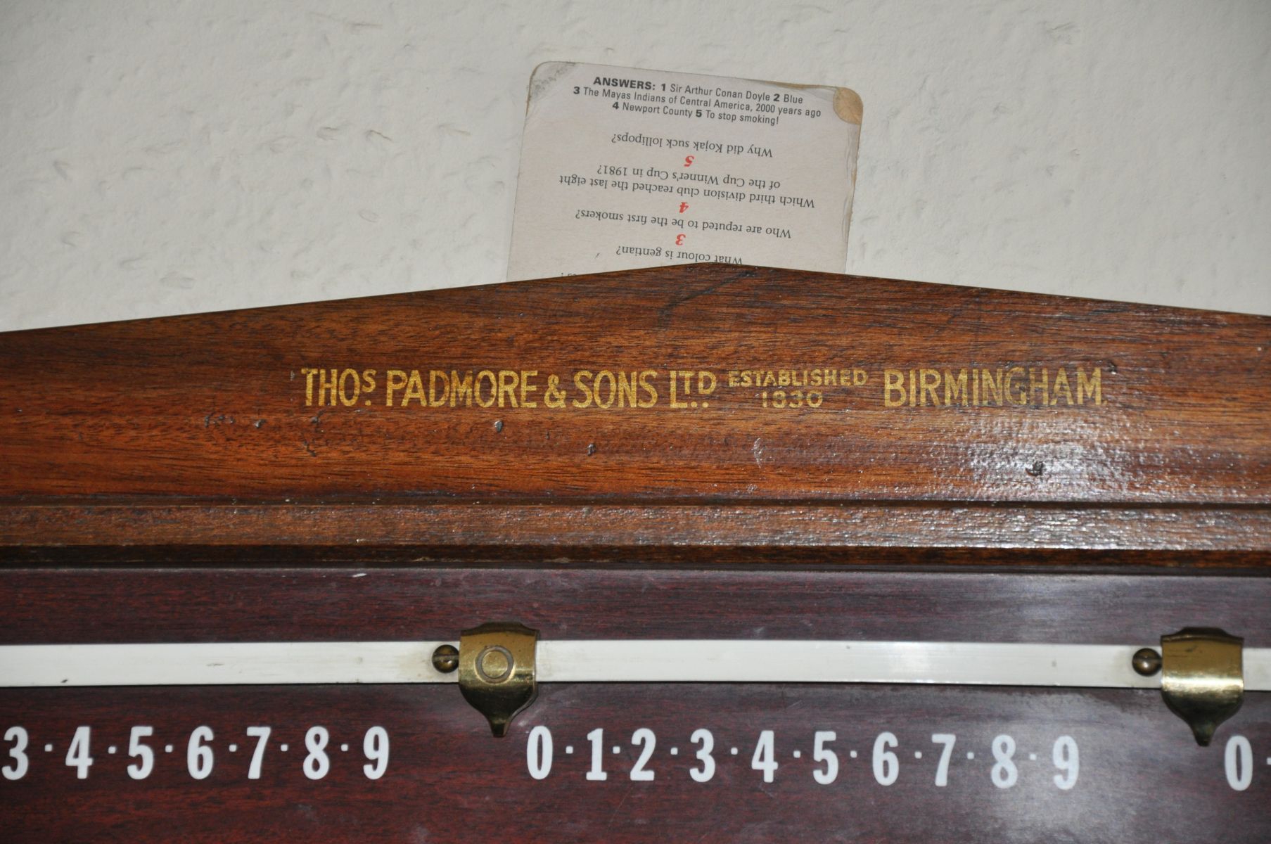 A THOMAS PADMORE AND SONS OF BIRMINGHAM EARLY 20TH CENTURY SNOOKER SCORE BOARD, with a later - Image 2 of 2