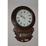 AN EARLY 20th CENTURY AMERICAN WALL CLOCK