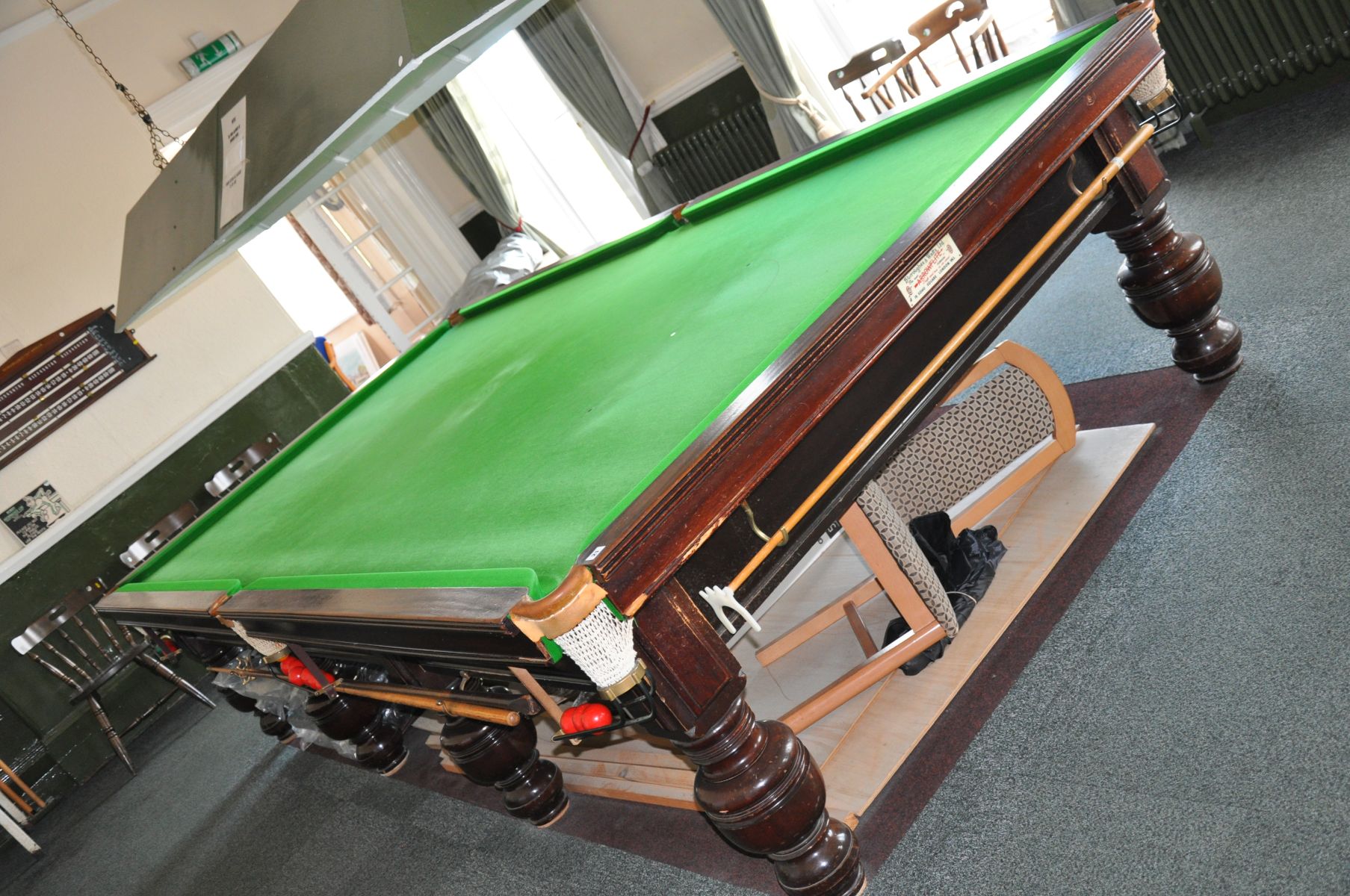 A BURROUGHES AND WATTS OF LONDON SNOOKER TABLE, with Arrowflite cushions, slate bed, a set of twenty