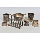 A PARCEL OF SILVER, comprising an Edwardian seven bar toast rack, Sheffield 1909, five various