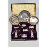 THREE SILVER CIRCULAR DISHES/ASHTRAYS, two Royal commemorative comprising an Elizabeth II silver