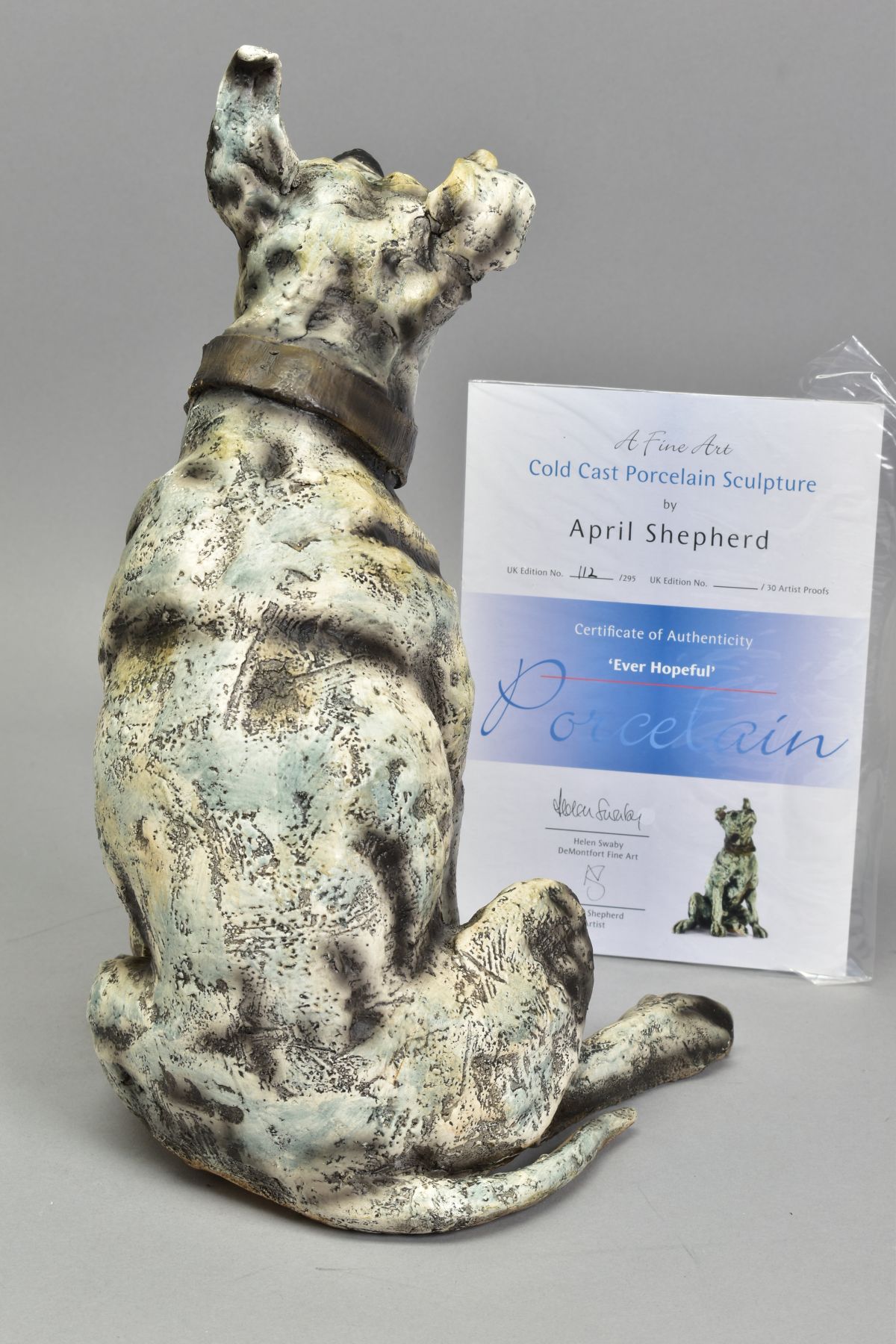 APRIL SHEPHERD (BRITISH CONTEMPORARY) 'EVER HOPEFUL', a limited edition cold case sculpture of a Dog - Bild 4 aus 5