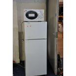 A BOSCH CLASSIXX FRIDGE FREEZER, width 55cm x height 140cm (PAT pass and working at 5 and -18