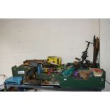 FOUR TRAYS CONTAINING VINTAGE HANDTOOLS including a Record No 4 plane, a Stanley RB10 plane,