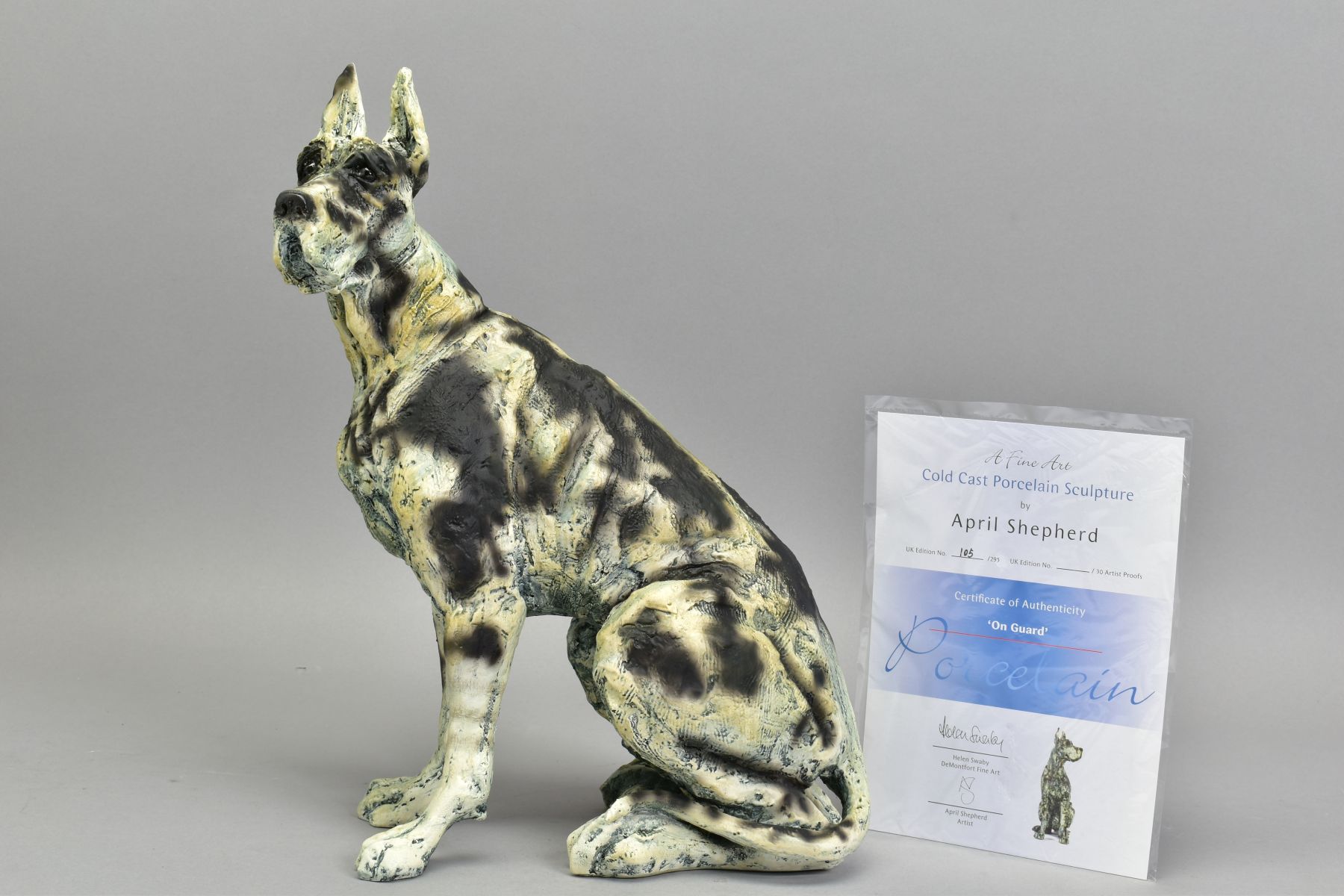 APRIL SHEPHERD (BRITISH CONTEMPORARY) 'ON GUARD' a limited edition cold cast porcelain sculpture - Bild 3 aus 5