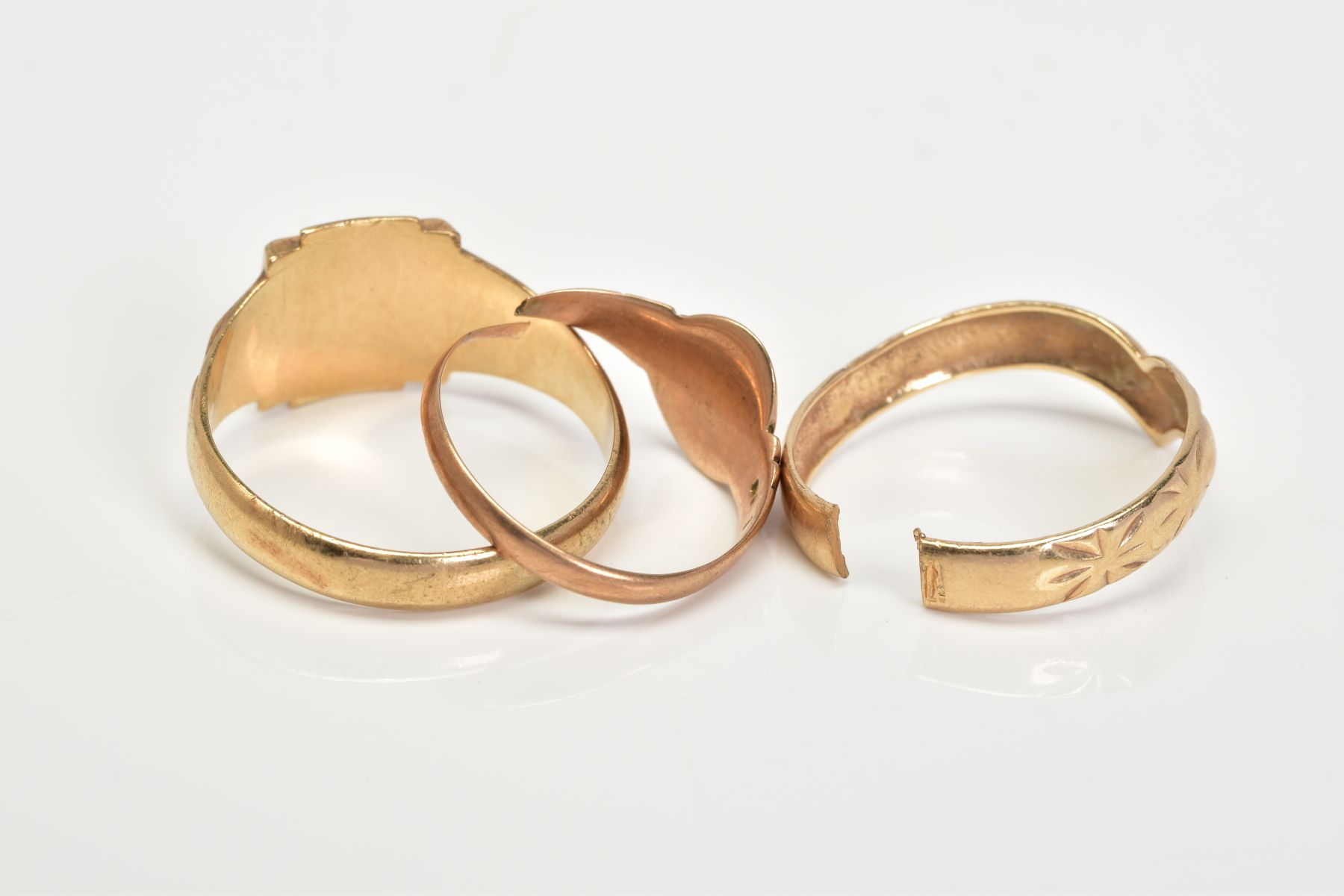 THREE 9CT GOLD RINGS, to include a square panel signet ring, with a 9ct hallmark for Birmingham, - Image 3 of 3