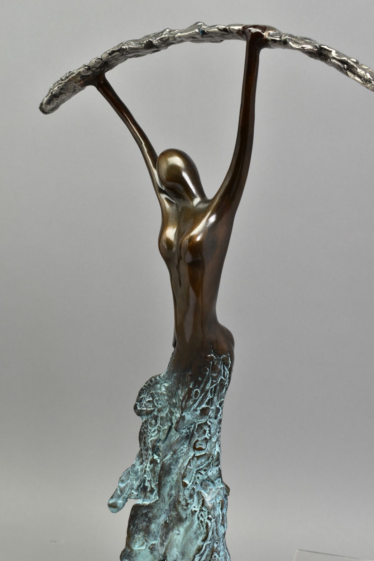 JENNINE PARKER (BRITISH CONTEMPORARY) 'MOONLIGHT', a limited edition bronze sculpture 6/195, - Bild 7 aus 7