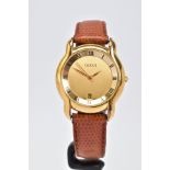 A GOLD PLATED GUCCI 5100L QUARTZ WRISTWATCH, champagne coloured matt and polished dial with black