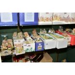 TWENTY SEVEN LILLIPUT LANE SCULPTURES/PLAQUES COMPRISING SYMBOL MEMBERSHIP/FREE COLLECTORS CLUB, '