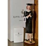 A BOXED ROYAL DOULTON PRESTIGE FIGURE 'Graduation' HN5039