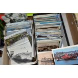 MARITIME & RAILWAY POSTCARDS, a collection of over 600 Postcards/Photocards of Trains, Stations,