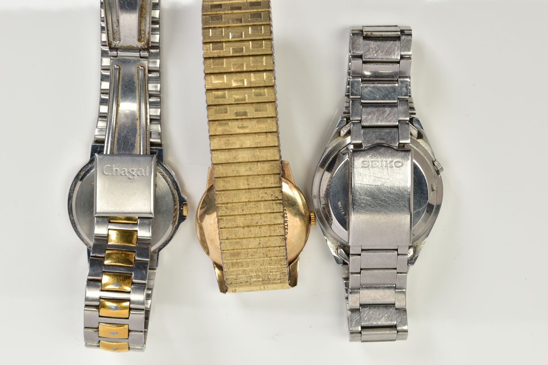 THREE GENTLEMEN'S WRISTWATCHES, to include one with a silver dial, Arabic and baton markers, a - Image 3 of 4