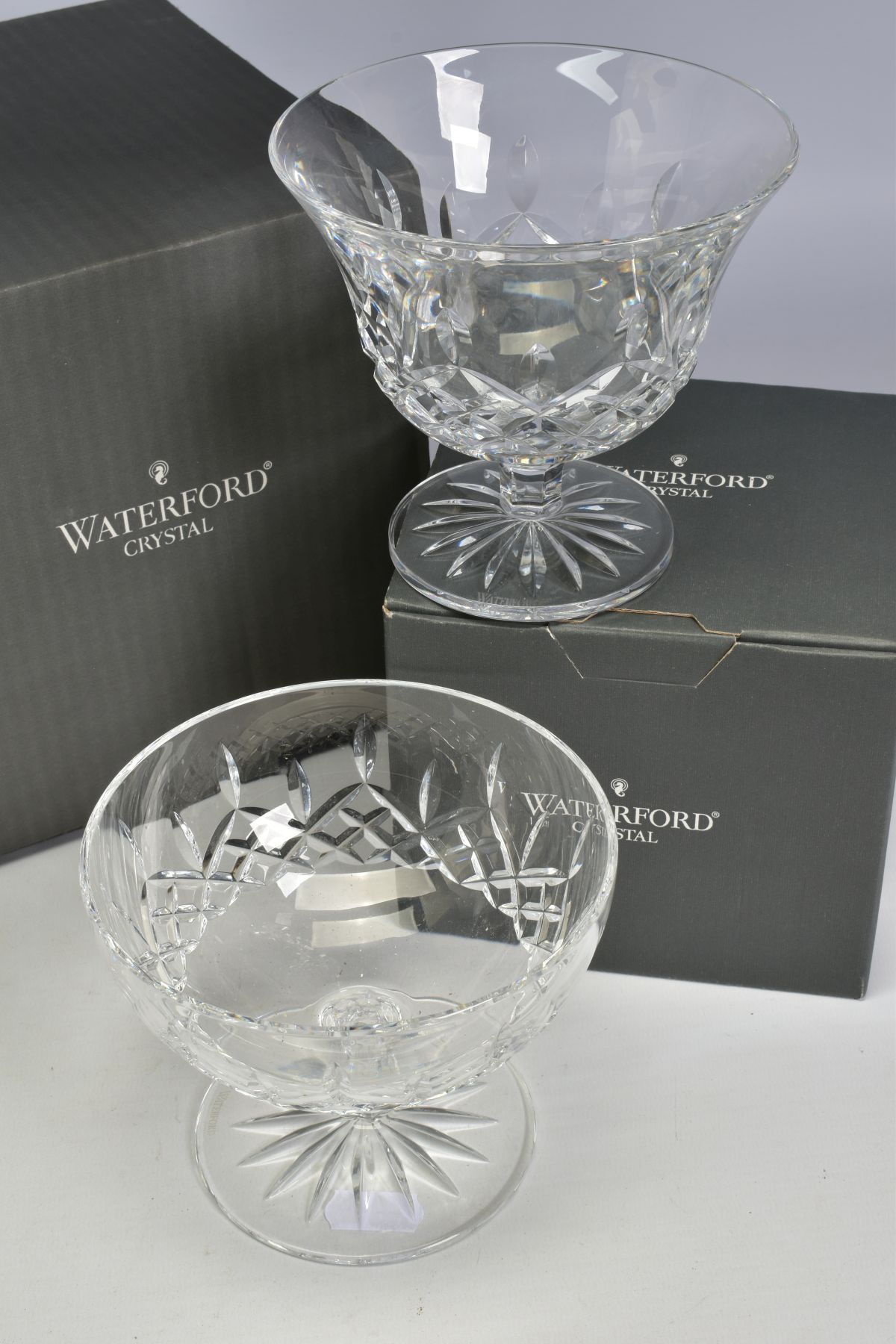 TWO BOXED WATERFORD CRYSTAL LISMORE FOOTED BON BON DISHES, both stamped to base, heights 12cm x 11cm - Bild 3 aus 5