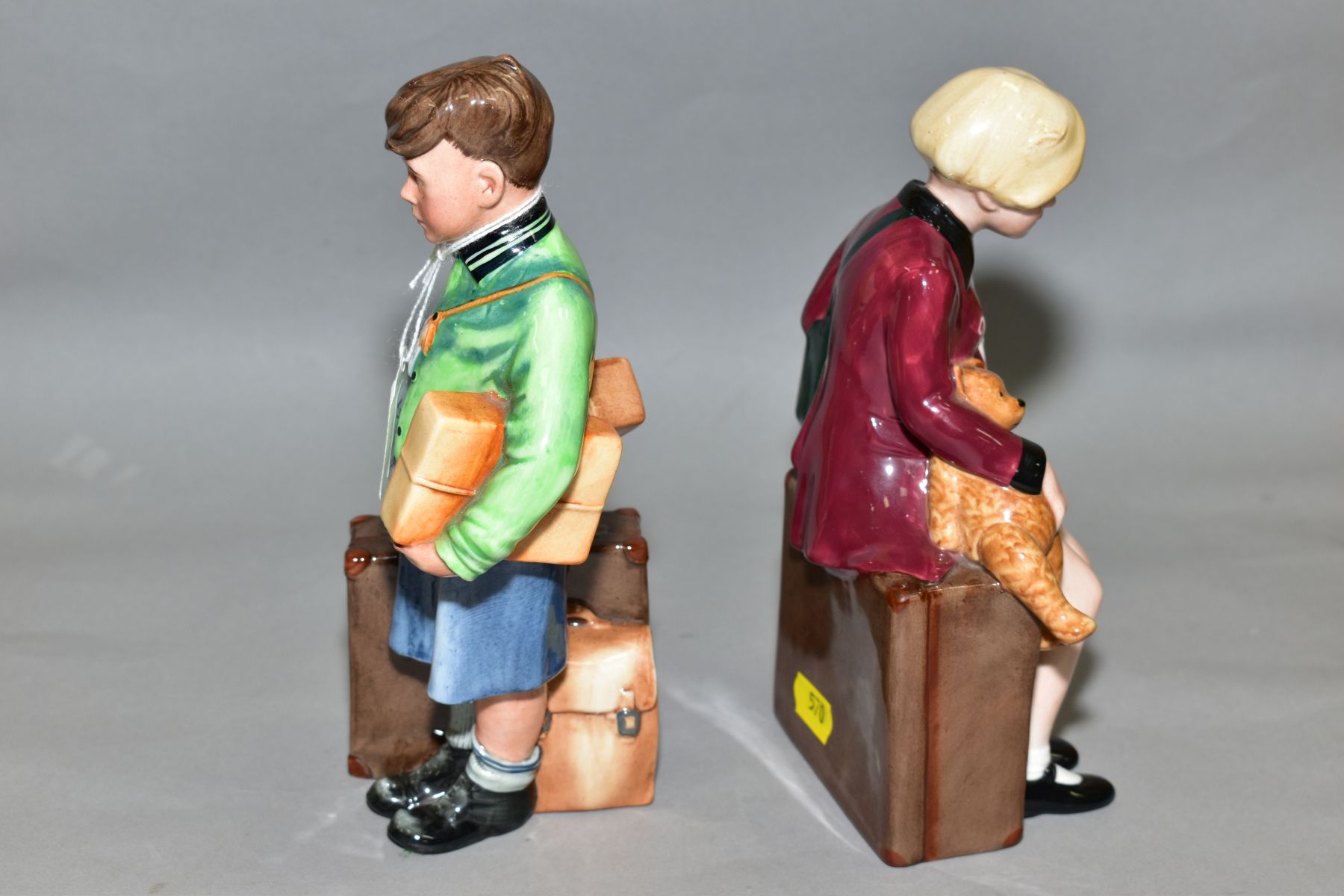 TWO ROYAL DOULTON LIMITED EDITION FIGURES 'The Boy Evacuee' HN3202, No.179/9500 and 'The Girl - Bild 4 aus 5