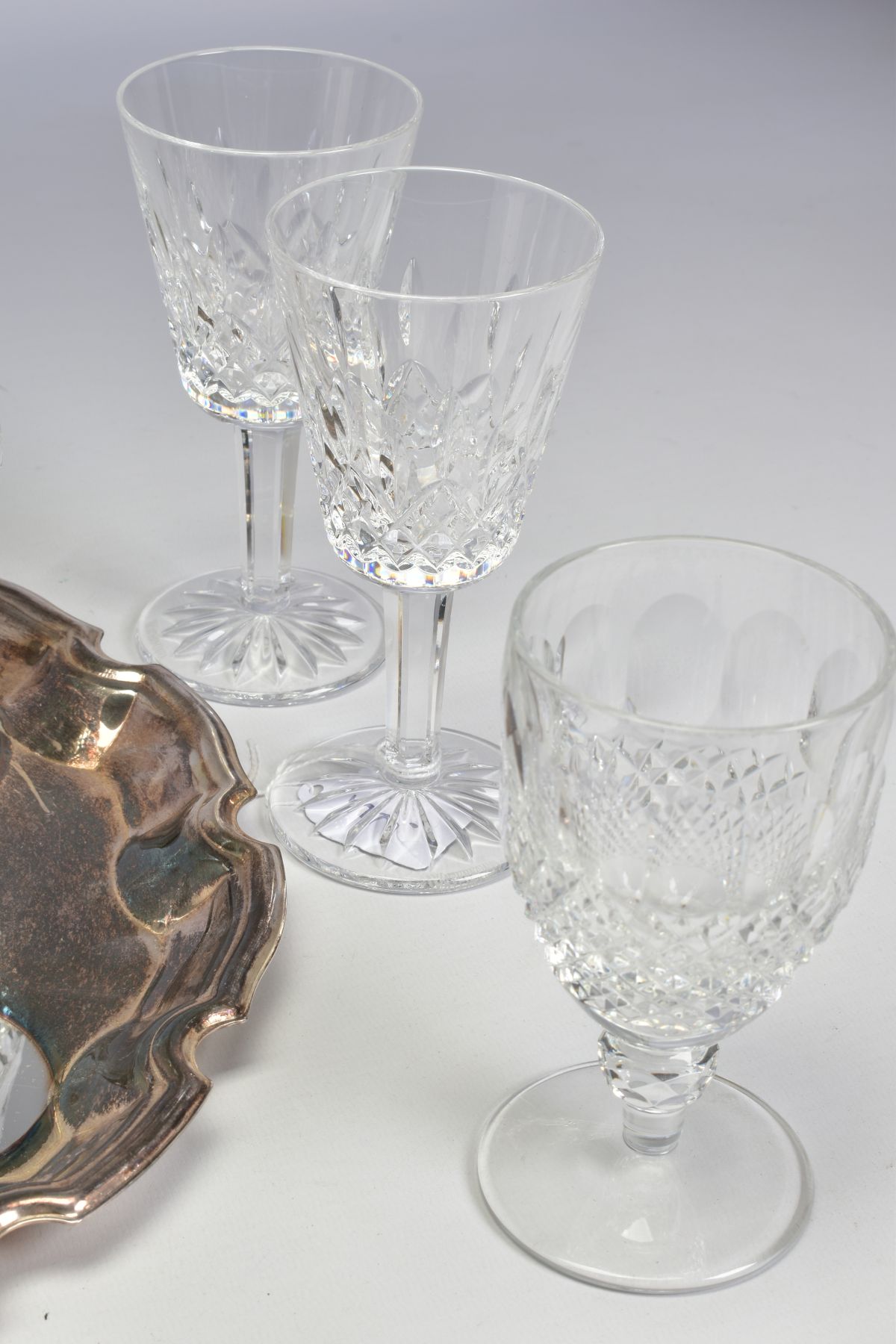 WATERFORD CRYSTAL COLLEEN GLASSES, comprising a pair of brandy glasses and three wines, together - Bild 6 aus 10