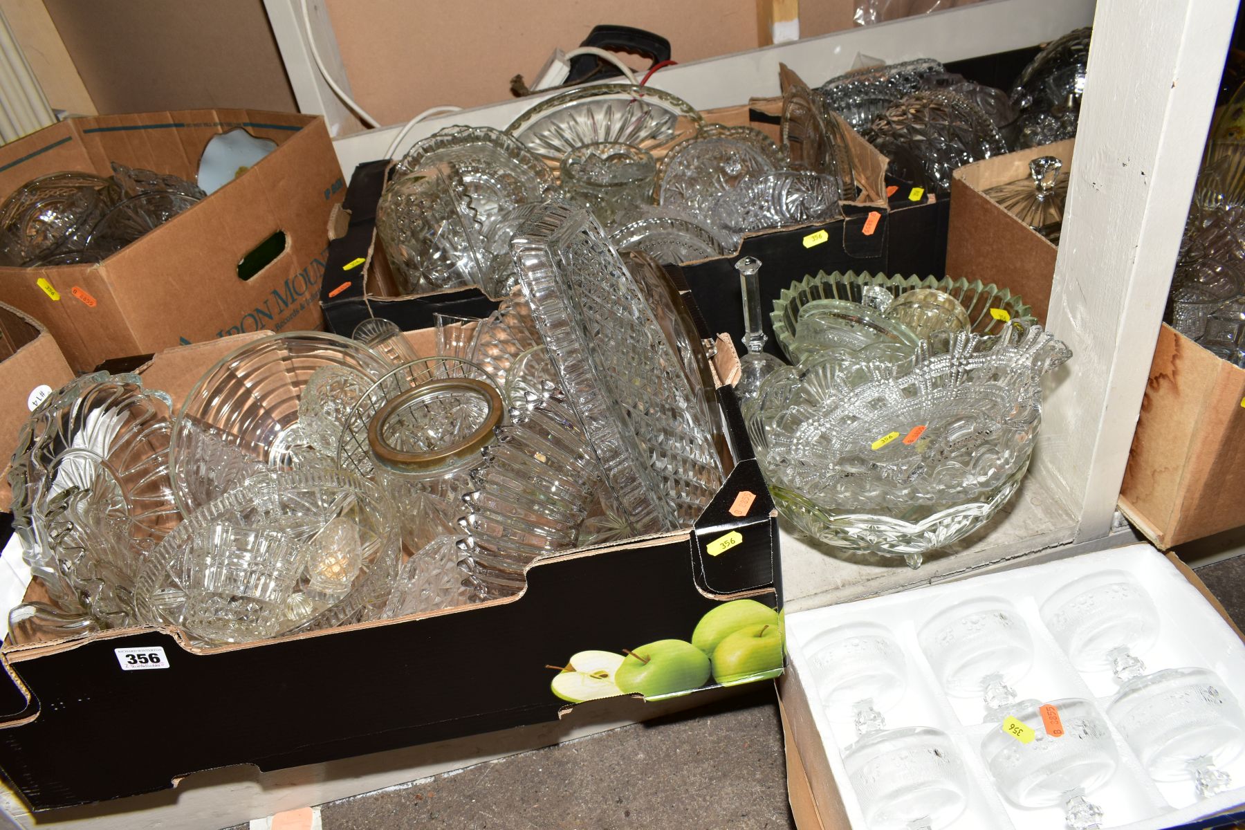 SEVEN BOXES AND LOOSE MISCELLANEOUS GLASSWARE, mostly pressed glass including bowls, cake plates, - Bild 2 aus 9