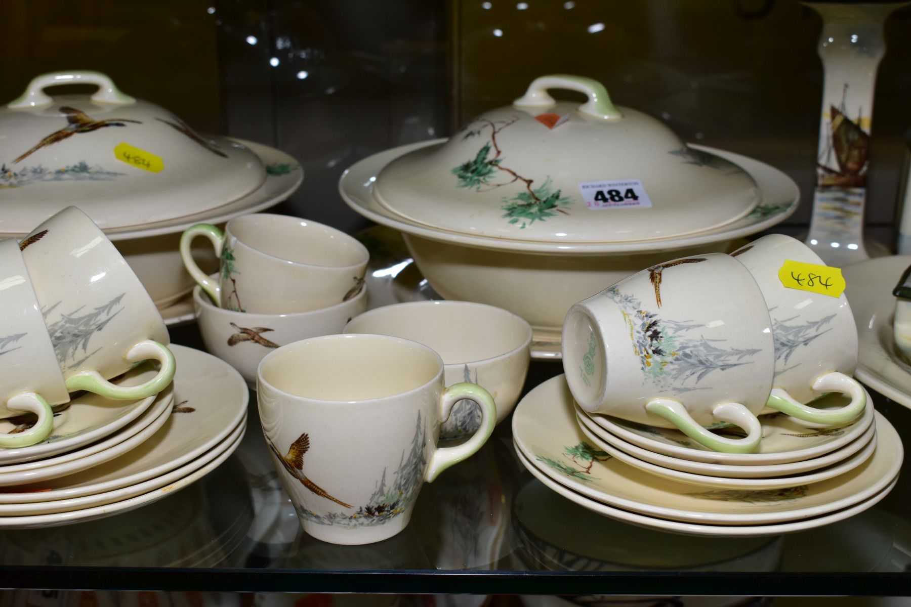 ROYAL DOULTON 'THE COPPICE' PART DINNER WARES, D5803, to include two tureens, two coffee pots ( - Bild 3 aus 5