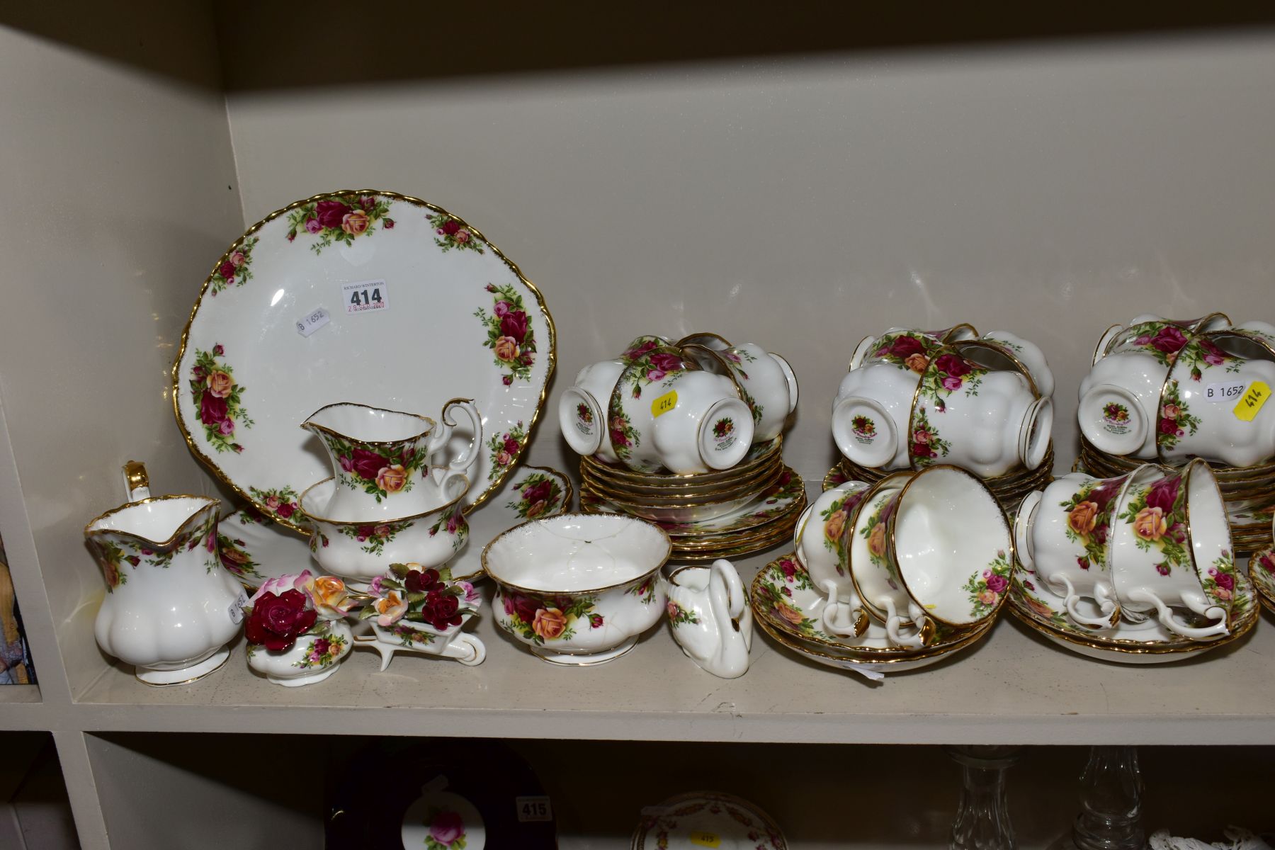 A QUANTITY OF ROYAL ALBERT OLD COUNTRY ROSES TEA WARES, ETC, some seconds, comprising two bread