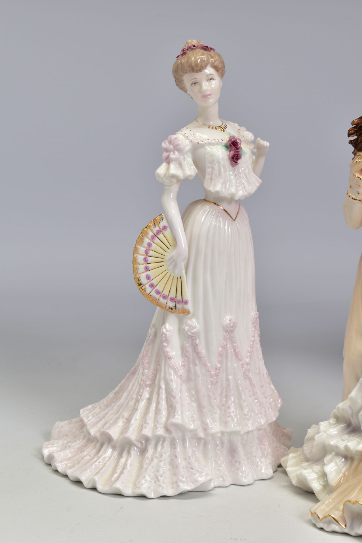 FIVE LIMITED EDITION COALPORT FIGURES FROM LA BELLE EPOQUE, 'Helena Riding in Hyde Park' No.1180/ - Bild 2 aus 6