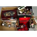 A SELECTION OF JEWELLERY BOXES AND COSTUME JEWELLERY, to include a metal jewellery box with