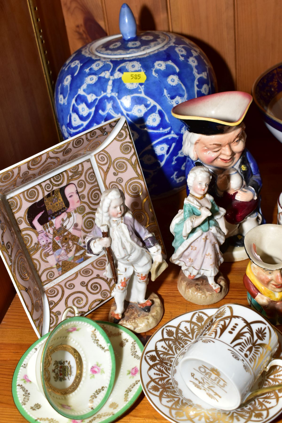 A COLLECTION OF CERAMICS to include Royal Worcester, Minton and Wedgwood trinkets, two 9cm egg - Image 5 of 6