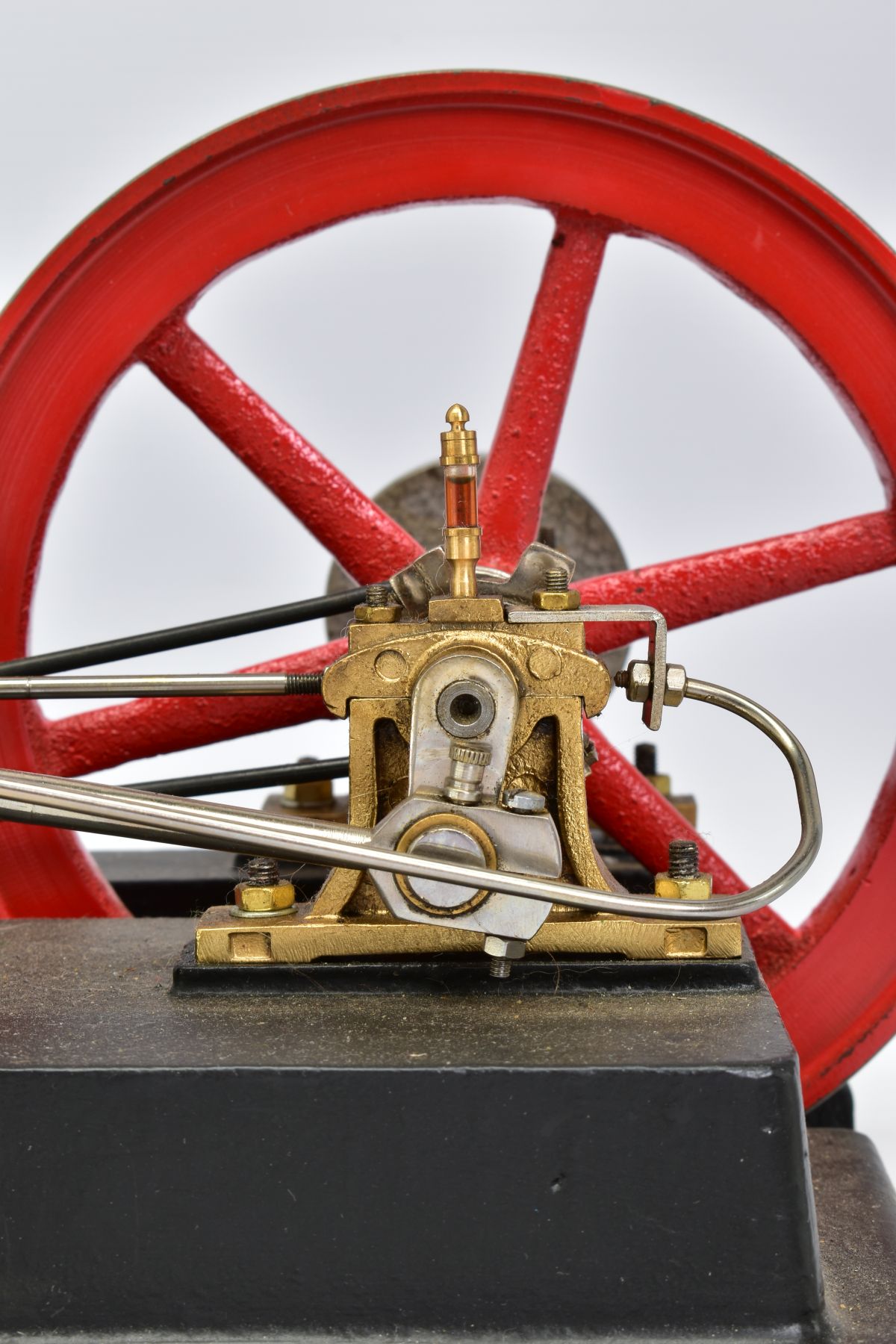 A BIOFIX HORIZONTAL SINGLE CYLINDER LIVE STEAM ENGINE, not tested, diameter of flywheel - Image 6 of 8