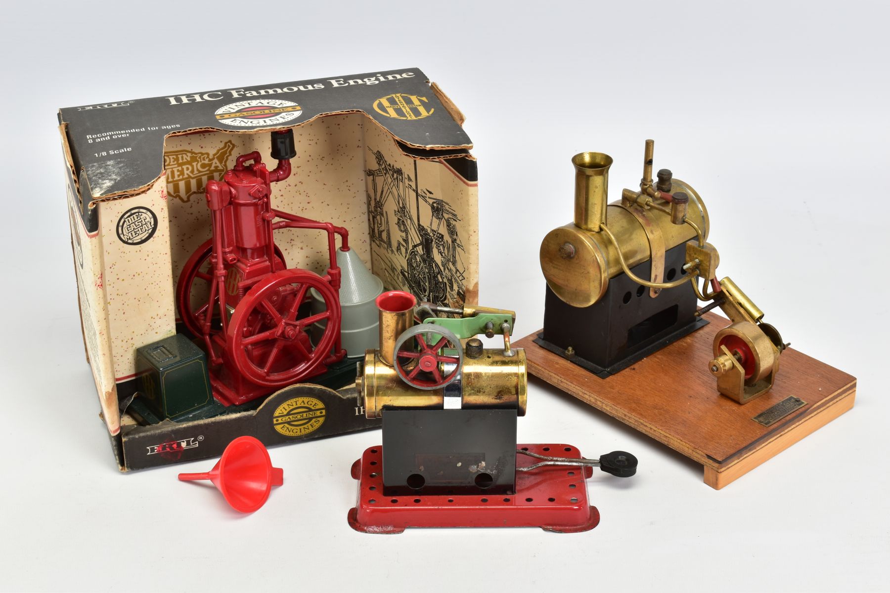 AN UNBOXED MERSEY MODEL CO LTD MODEL L LIVE STEAM ENGINE, not tested, horizontal brass boiler