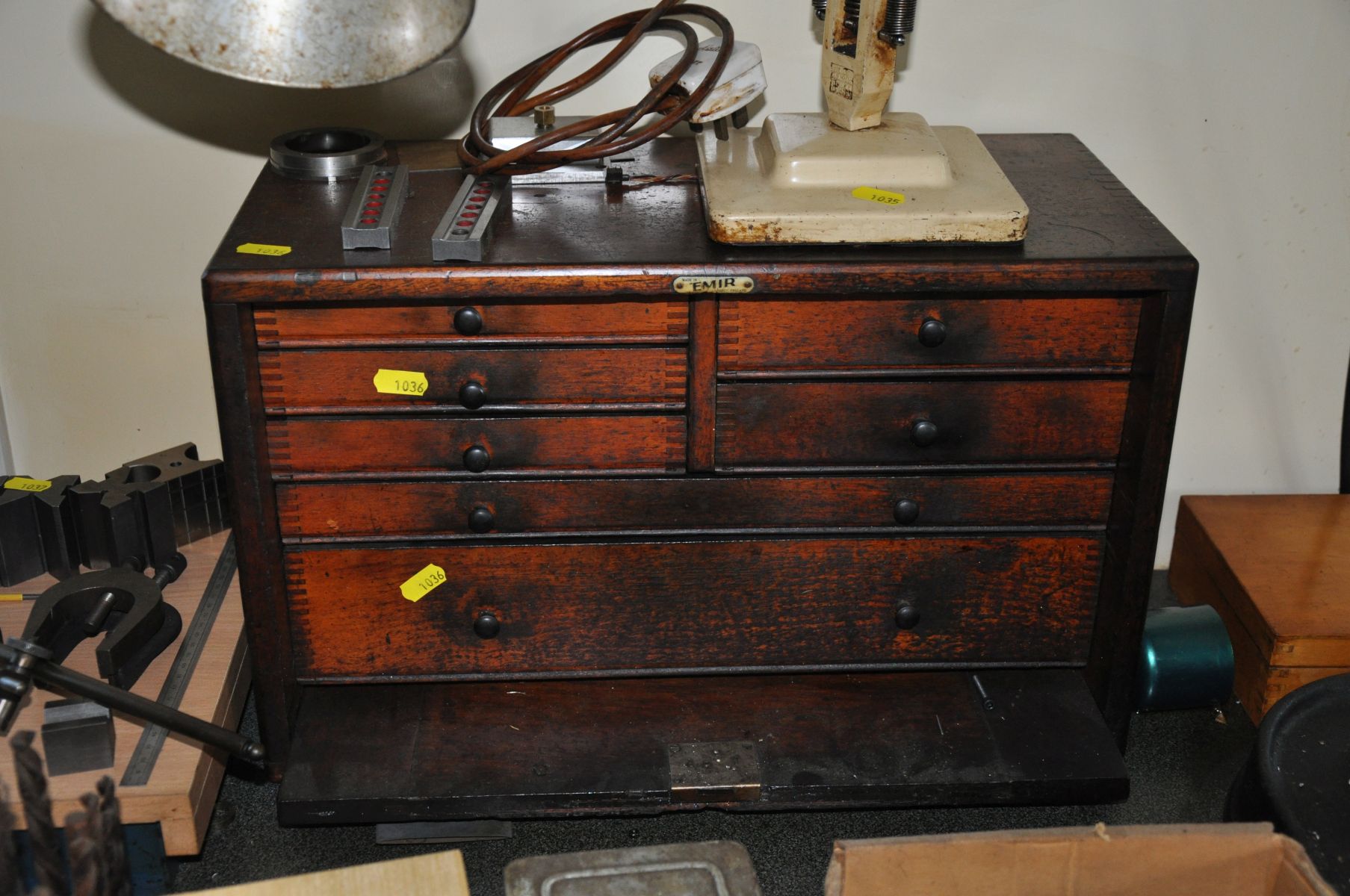 AN EMIR VINTAGE ENGINEERS CHEST SEVEN DRAWERS, containing reamers, taps, dies, micrometers and other