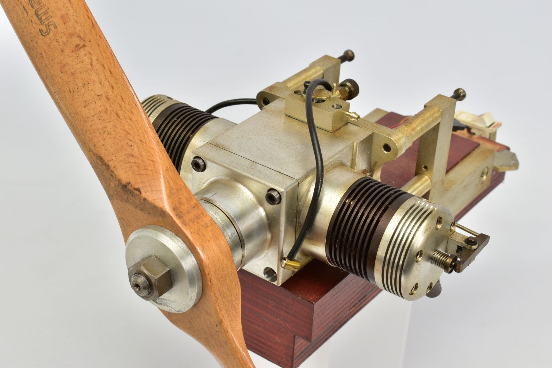 A HANDBUILT MODEL HORIZONTAL TWIN CYLINDER AIRCRAFT ENGINE, not tested, constructed and finished - Image 2 of 6