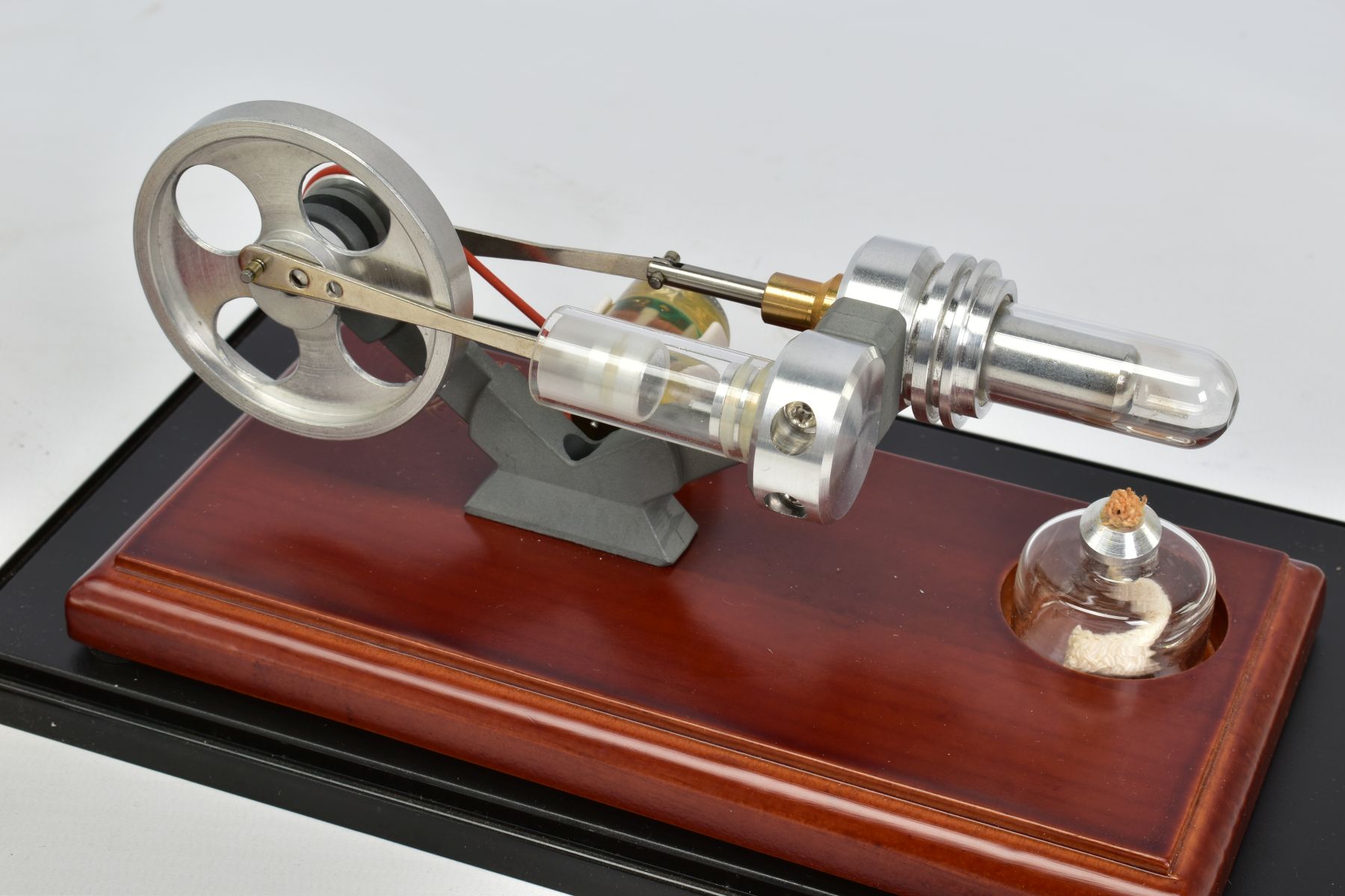 A STARPOWER HORIZONTAL SINGLE CYLINDER HOT AIR ENGINE, with a similar unmarked example, both - Image 5 of 5