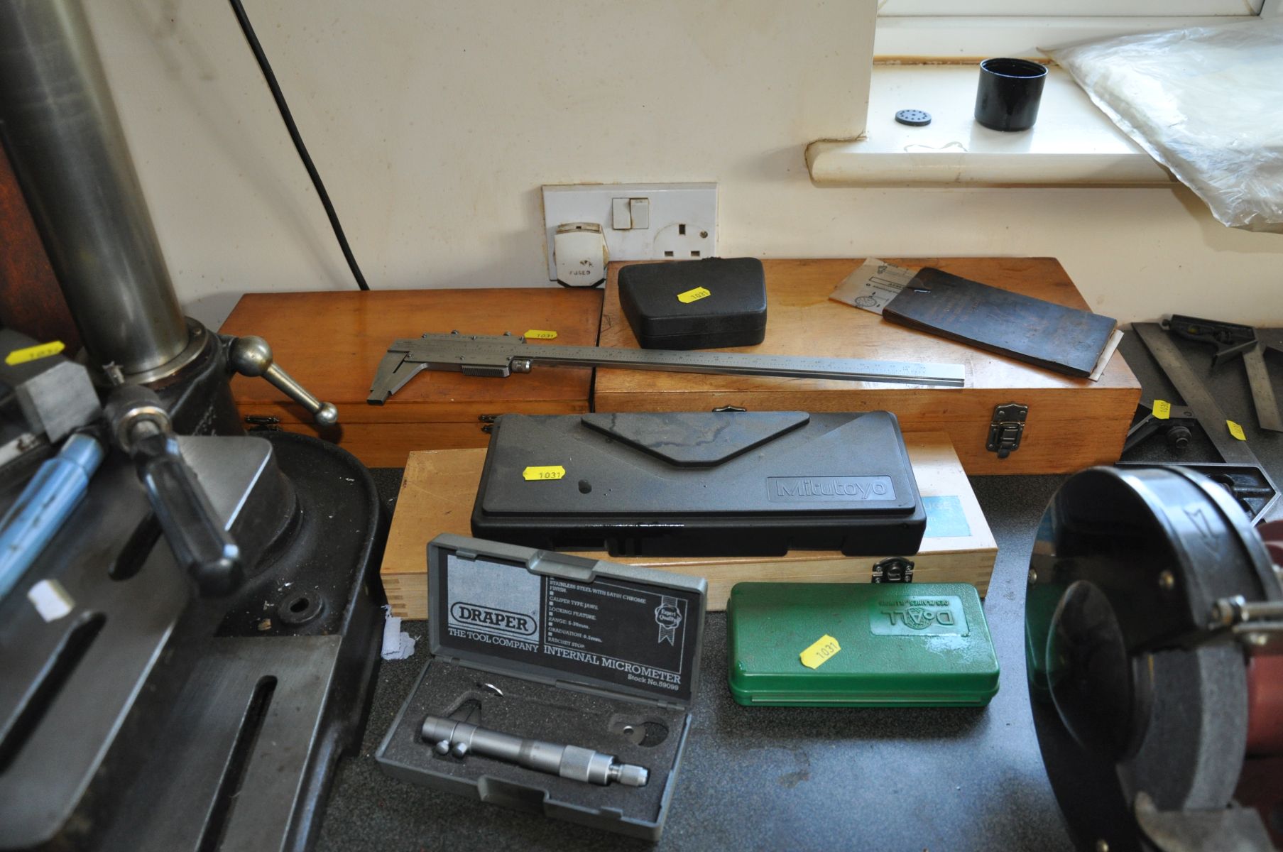 A QUANTITY OF ENGINEERS TEST AND INSPECTION EQUIPMENT, including verneer Callipers, Bore Gauges etc