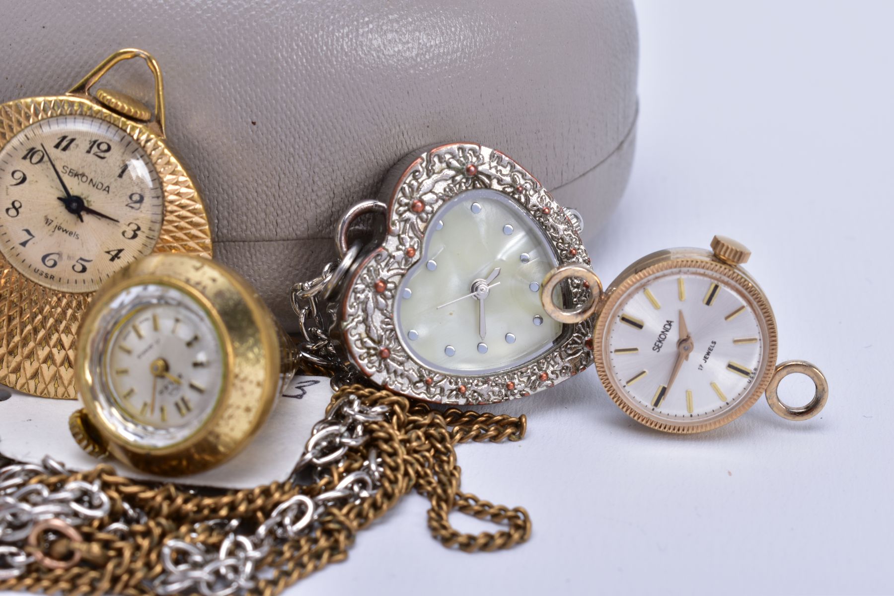 A COLLECTION OF MISCELLANEOUS WATCHES, to include an early to mid-twentieth century 9ct gold Avia - Image 3 of 4
