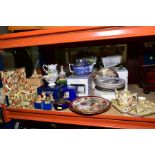 A GROUP OF MODERN CERAMICS AND GLASSWARE, many items with boxes/packaging, including a Royal
